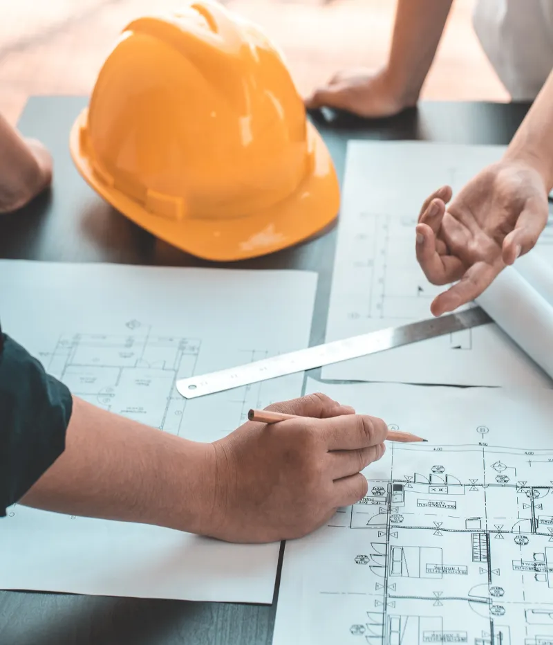 Contractor planning consultation for permits and construction in Los Angeles